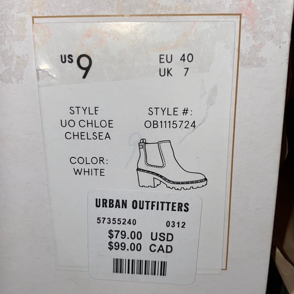NWT Urban Outfitters Chloe Chelsea white boot - Picture 3 of 9